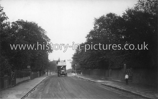 High Road, Buckhurst Hill, Essex, 4th Oct 1913
